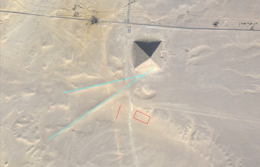 The North Pyramid of Dahshur, work camp being outlined in red, quarry roads/ramps in blue.